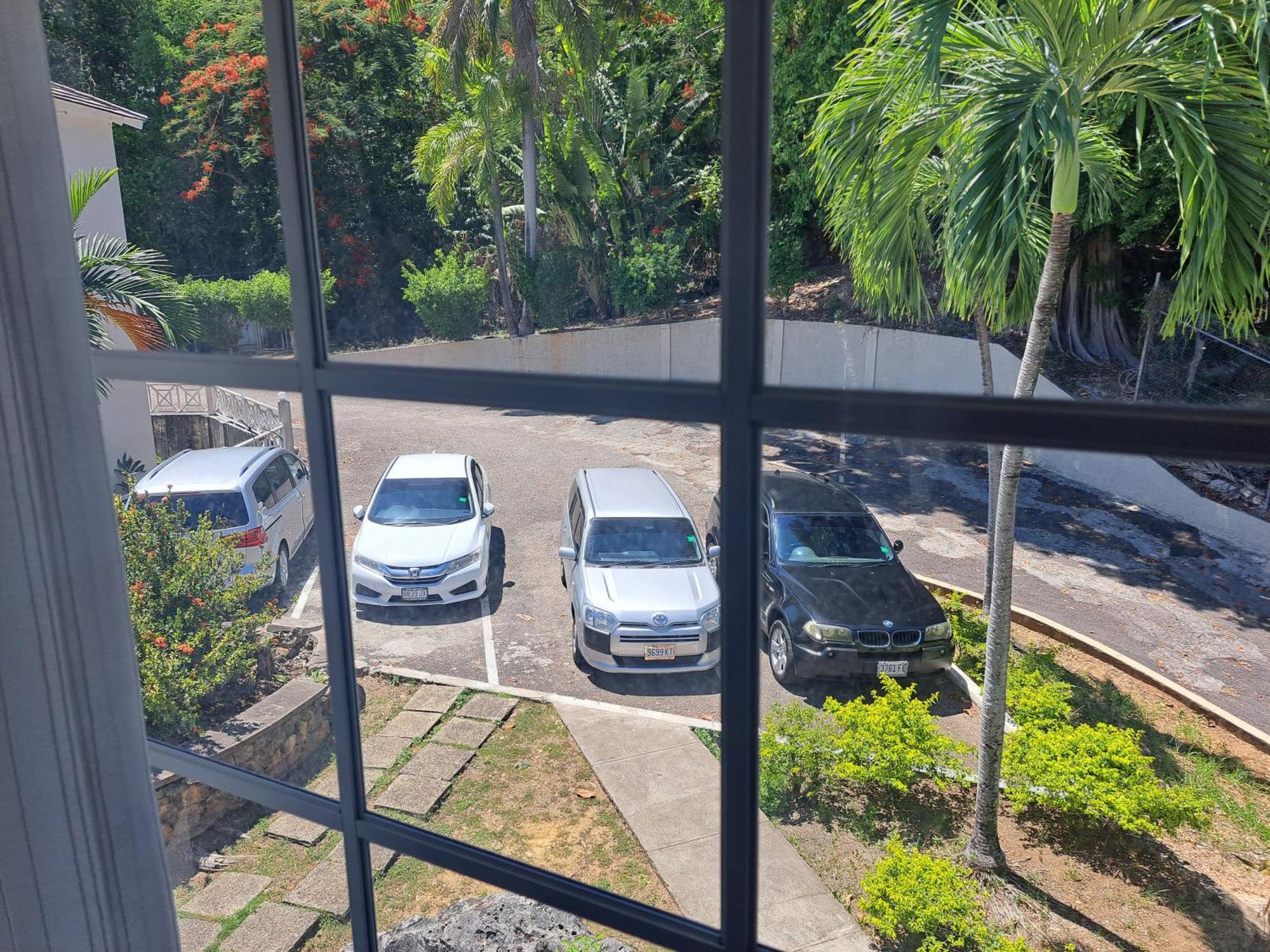 Ivory Tower Ocho Rios 아파트 외부 사진